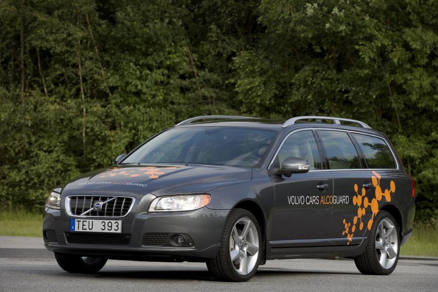  Volvo V70 T6 2007 года  (фото 18 из 64)